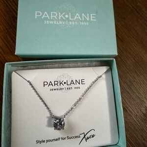 Park Lane necklace pendant